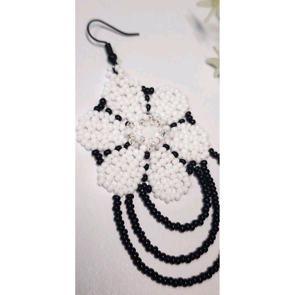 Flower Beaded Dangle White  Earrings - Native Style.